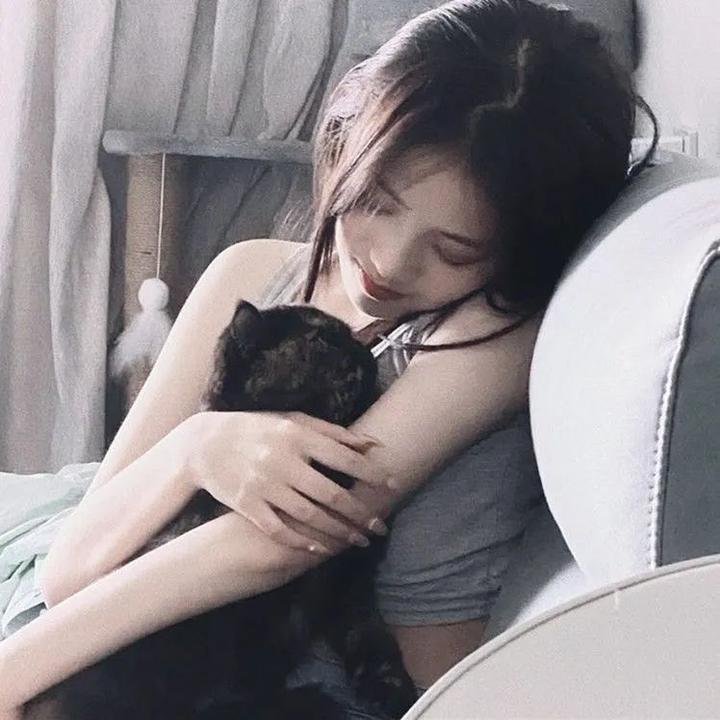 Home for a Royal Heart